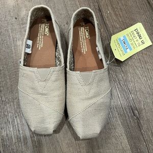 NWT TOMS